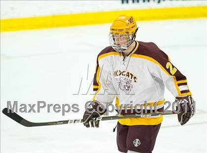 Thumbnail 1 in Weymouth vs Hingham (MIAA Super 8 Round Robin) photogallery.
