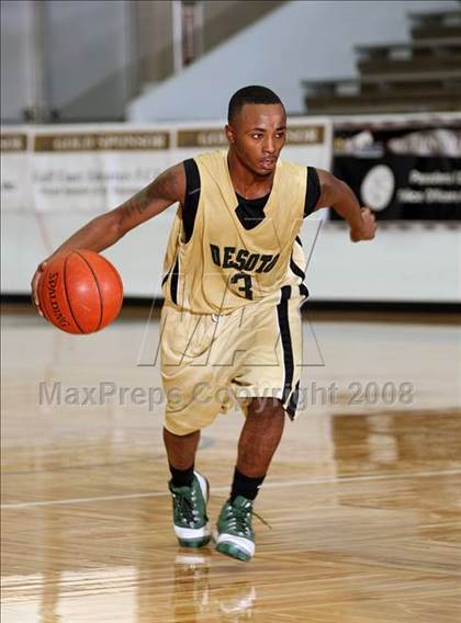 Thumbnail 3 in De Soto vs. Klein Collins (McDonald's Texas Invitational) photogallery.