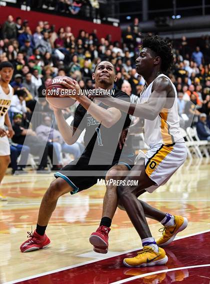 Thumbnail 1 in Sheldon vs. Bishop O'Dowd (CIF NorCal Regional Open Division Final) photogallery.