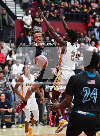 Thumbnail 2 in Sheldon vs. Bishop O'Dowd (CIF NorCal Regional Open Division Final) photogallery.