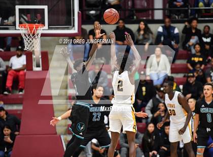 Thumbnail 2 in Sheldon vs. Bishop O'Dowd (CIF NorCal Regional Open Division Final) photogallery.