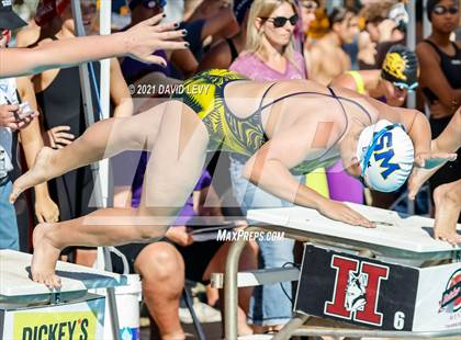 Thumbnail 3 in Husky Invitational  photogallery.