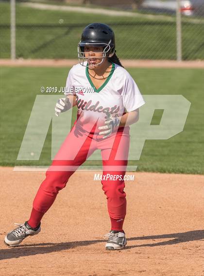 Thumbnail 3 in Lawrence North @ Indianapolis Bishop Chatard photogallery.