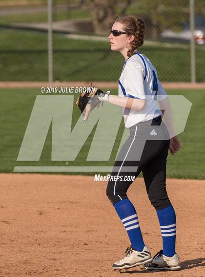 Thumbnail 2 in Lawrence North @ Indianapolis Bishop Chatard photogallery.
