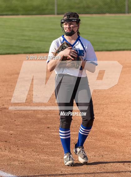 Thumbnail 1 in Lawrence North @ Indianapolis Bishop Chatard photogallery.