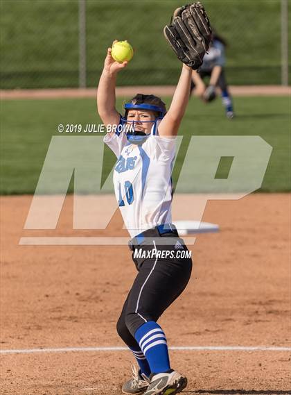 Thumbnail 1 in Lawrence North @ Indianapolis Bishop Chatard photogallery.