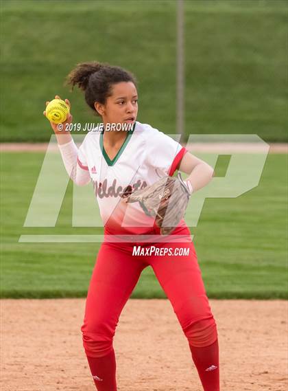 Thumbnail 3 in Lawrence North @ Indianapolis Bishop Chatard photogallery.