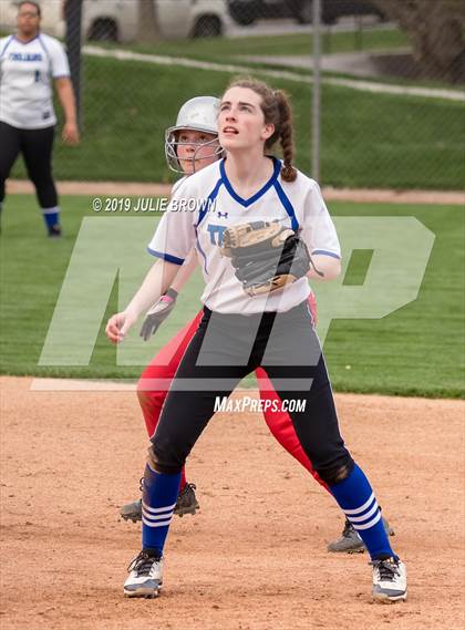 Thumbnail 3 in Lawrence North @ Indianapolis Bishop Chatard photogallery.