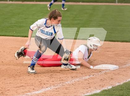 Thumbnail 3 in Lawrence North @ Indianapolis Bishop Chatard photogallery.