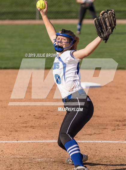 Thumbnail 2 in Lawrence North @ Indianapolis Bishop Chatard photogallery.