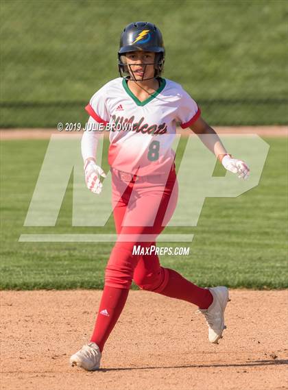Thumbnail 2 in Lawrence North @ Indianapolis Bishop Chatard photogallery.