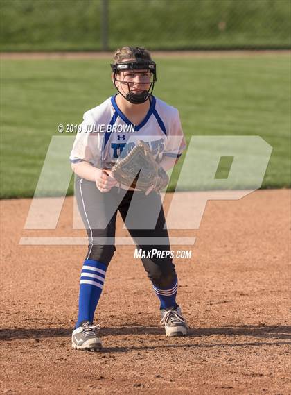Thumbnail 3 in Lawrence North @ Indianapolis Bishop Chatard photogallery.