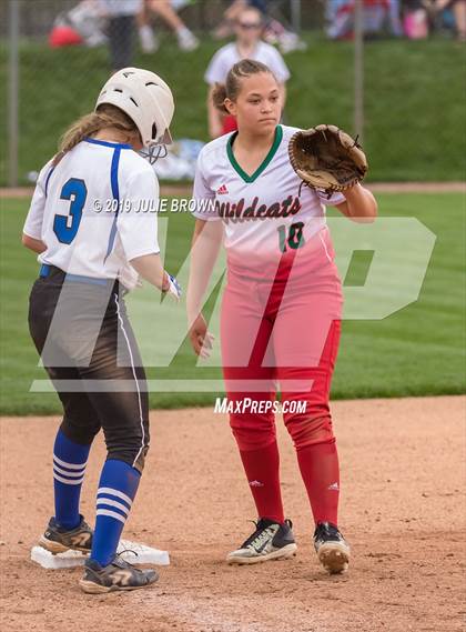 Thumbnail 3 in Lawrence North @ Indianapolis Bishop Chatard photogallery.