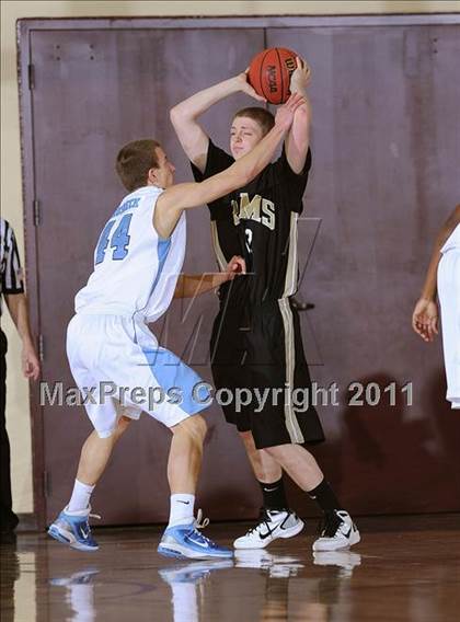 Thumbnail 2 in Green Mountain vs. Valor Christian (4A JeffCo Tournament) photogallery.