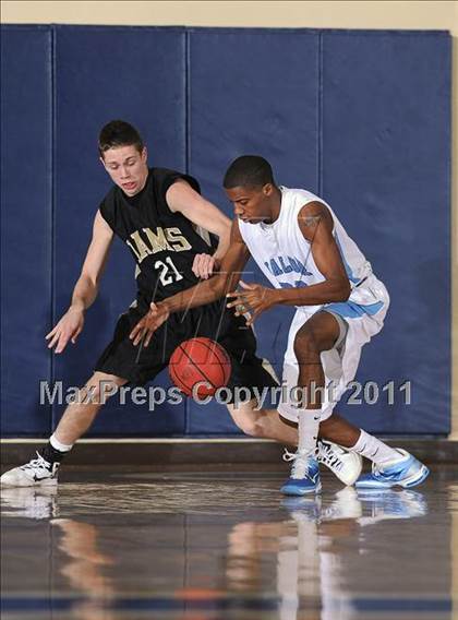Thumbnail 2 in Green Mountain vs. Valor Christian (4A JeffCo Tournament) photogallery.