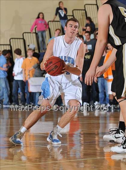 Thumbnail 1 in Green Mountain vs. Valor Christian (4A JeffCo Tournament) photogallery.