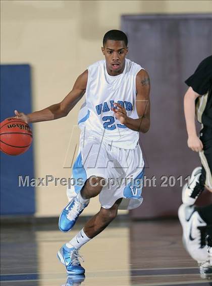 Thumbnail 3 in Green Mountain vs. Valor Christian (4A JeffCo Tournament) photogallery.
