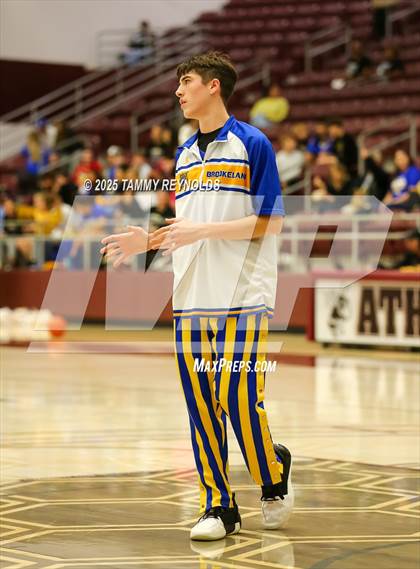 Thumbnail 1 in Brookeland vs. Perrin-Whitt (UIL Basketball 1A D1 Regional Final) photogallery.