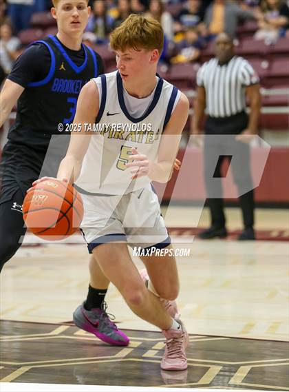 Thumbnail 2 in Brookeland vs. Perrin-Whitt (UIL Basketball 1A D1 Regional Final) photogallery.