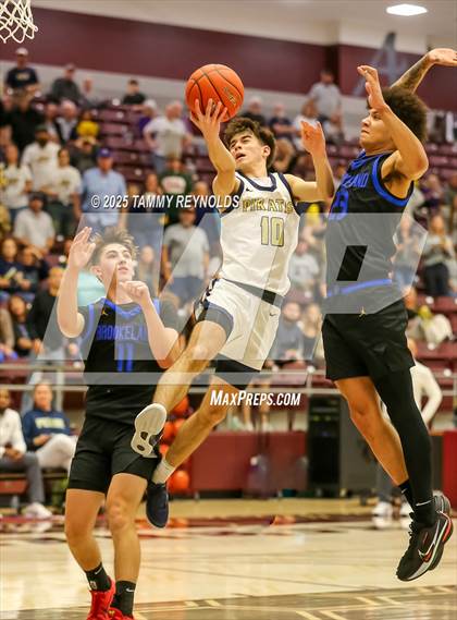 Thumbnail 3 in Brookeland vs. Perrin-Whitt (UIL Basketball 1A D1 Regional Final) photogallery.
