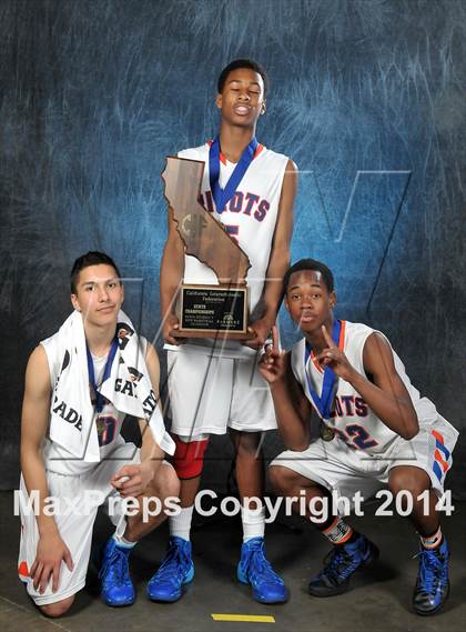 Thumbnail 2 in St. Joseph Notre Dame (CIF State D5 Award Photos) photogallery.