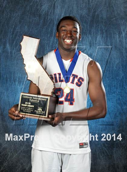 Thumbnail 1 in St. Joseph Notre Dame (CIF State D5 Award Photos) photogallery.