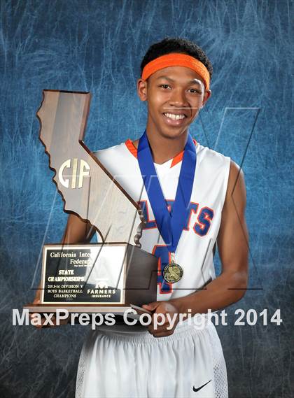 Thumbnail 3 in St. Joseph Notre Dame (CIF State D5 Award Photos) photogallery.