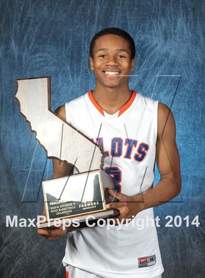 Thumbnail 2 in St. Joseph Notre Dame (CIF State D5 Award Photos) photogallery.