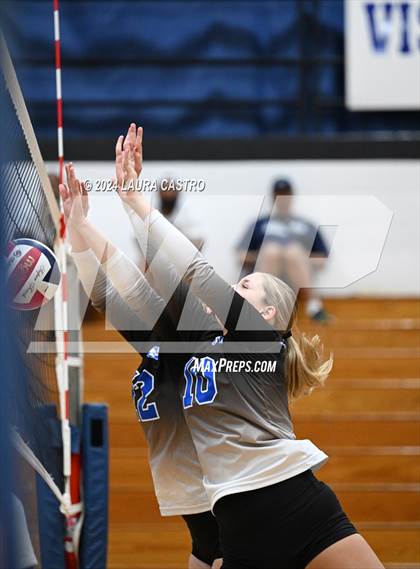 Thumbnail 1 in Wayne @ Miamisburg photogallery.