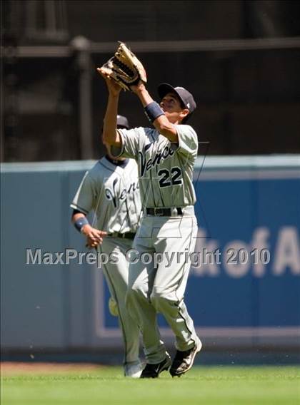 Thumbnail 1 in Venice vs. Westchester (CIF LACS D2 Final) photogallery.