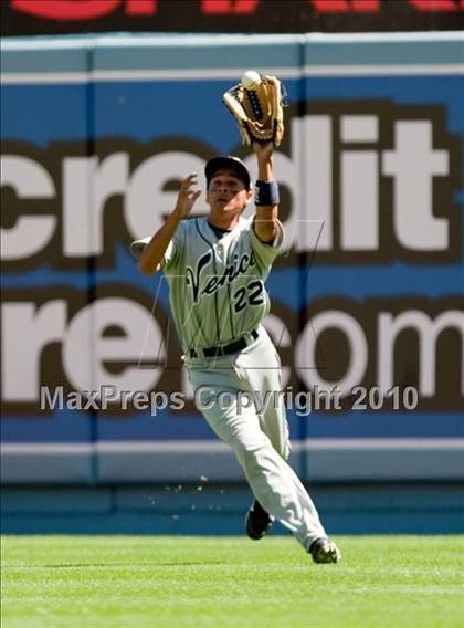 Thumbnail 3 in Venice vs. Westchester (CIF LACS D2 Final) photogallery.