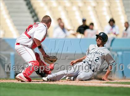 Thumbnail 1 in Venice vs. Westchester (CIF LACS D2 Final) photogallery.