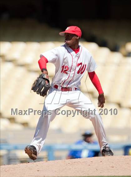 Thumbnail 2 in Venice vs. Westchester (CIF LACS D2 Final) photogallery.