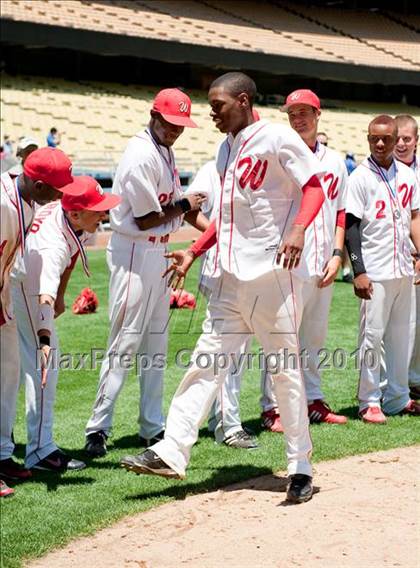 Thumbnail 1 in Venice vs. Westchester (CIF LACS D2 Final) photogallery.