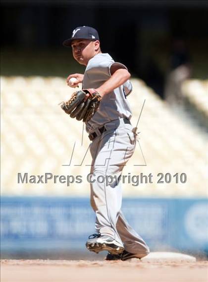 Thumbnail 2 in Venice vs. Westchester (CIF LACS D2 Final) photogallery.