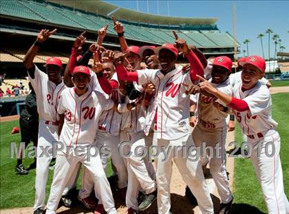 Thumbnail 2 in Venice vs. Westchester (CIF LACS D2 Final) photogallery.