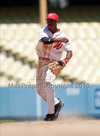 Thumbnail 1 in Venice vs. Westchester (CIF LACS D2 Final) photogallery.