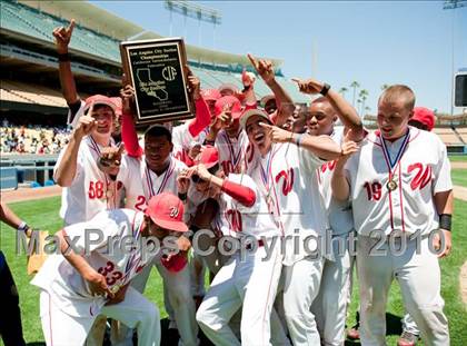 Thumbnail 2 in Venice vs. Westchester (CIF LACS D2 Final) photogallery.