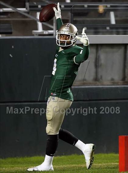 Thumbnail 2 in Grant vs. Poly (CIF State Open Bowl Final) photogallery.