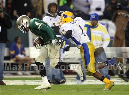 Thumbnail 3 in Grant vs. Poly (CIF State Open Bowl Final) photogallery.