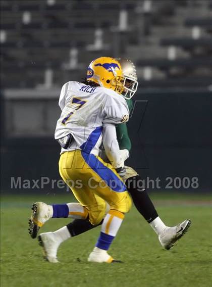 Thumbnail 3 in Grant vs. Poly (CIF State Open Bowl Final) photogallery.