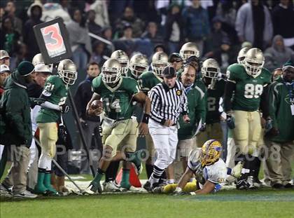 Thumbnail 2 in Grant vs. Poly (CIF State Open Bowl Final) photogallery.