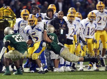 Thumbnail 3 in Grant vs. Poly (CIF State Open Bowl Final) photogallery.