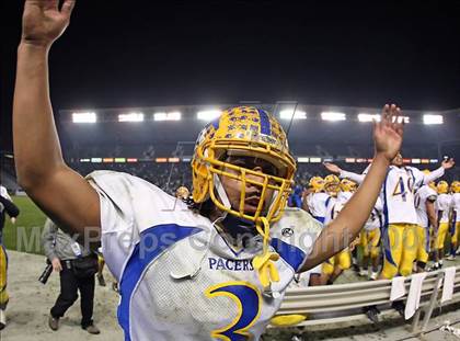 Thumbnail 2 in Grant vs. Poly (CIF State Open Bowl Final) photogallery.