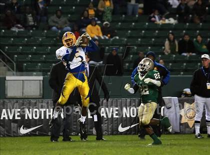 Thumbnail 3 in Grant vs. Poly (CIF State Open Bowl Final) photogallery.