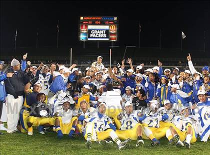 Thumbnail 3 in Grant vs. Poly (CIF State Open Bowl Final) photogallery.