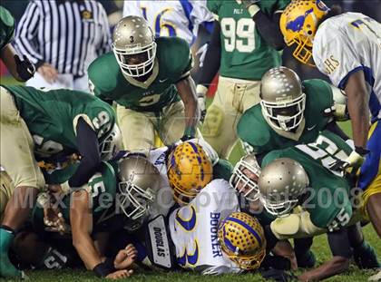Thumbnail 2 in Grant vs. Poly (CIF State Open Bowl Final) photogallery.