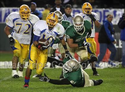 Thumbnail 1 in Grant vs. Poly (CIF State Open Bowl Final) photogallery.