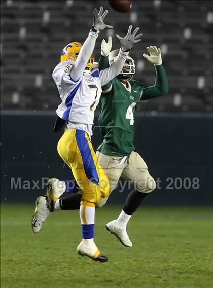 Thumbnail 3 in Grant vs. Poly (CIF State Open Bowl Final) photogallery.