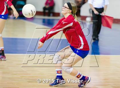 Thumbnail 2 in La Veta vs. Springfield (CHSAA 1A Playoff) photogallery.